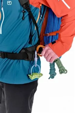 Ortovox Peak Light 30 S Zaino Alpinismo Donna -Negozio al dettaglio Motican high alpine peak light 32 46253 025da09256c22d7 1200x2000 min