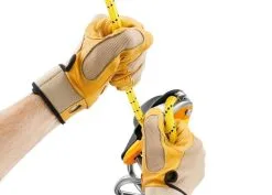 Petzl Rig Discensore Per Lavori In Quota -Negozio al dettaglio Motican petzl rig black 2018 dett.4