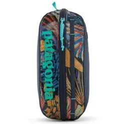 Patagonia Black Hole Cube Medium Beauty Case